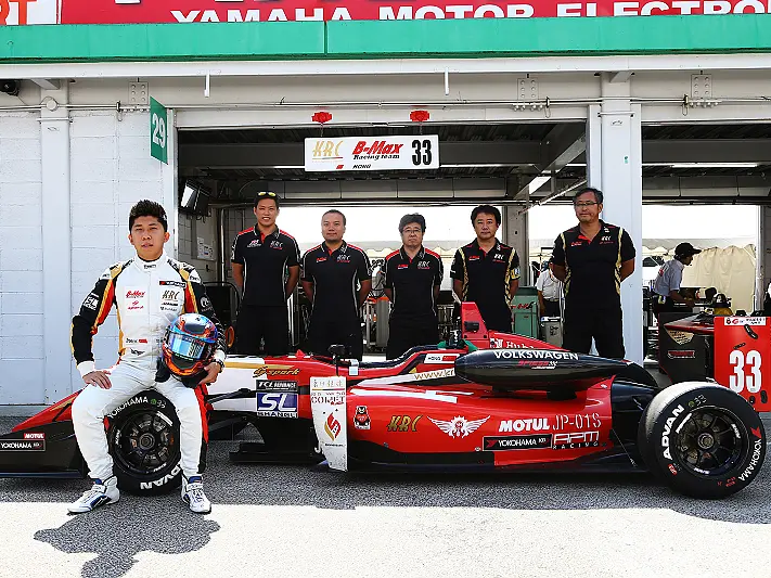 洪士杰 日本f3